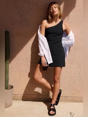 Abercrombie and Fitch One Shoulder Traveler Mini Dress Black Built in Shorts Mp
